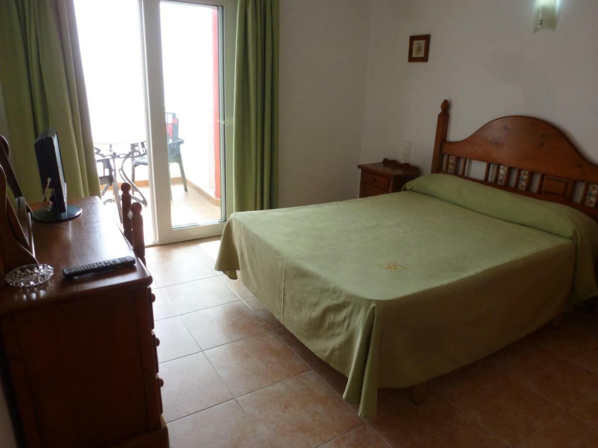 Hostal Cortés Garrucha Esterno foto
